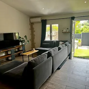 Hébergement de vacances Magnifique Maison Avec Jardin, Marseille